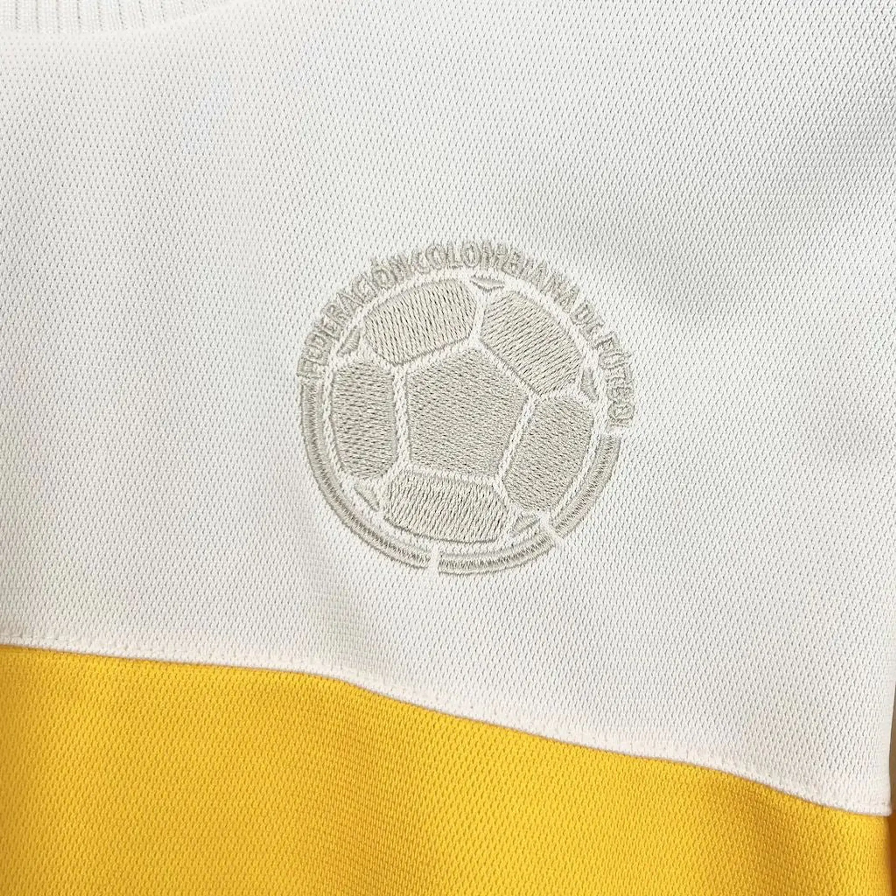 Colombia 100th Aniversário mulher 2024-25 3
