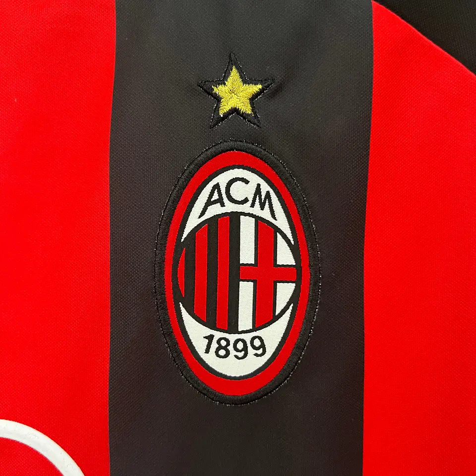 AC Milão retro 2001-02 2