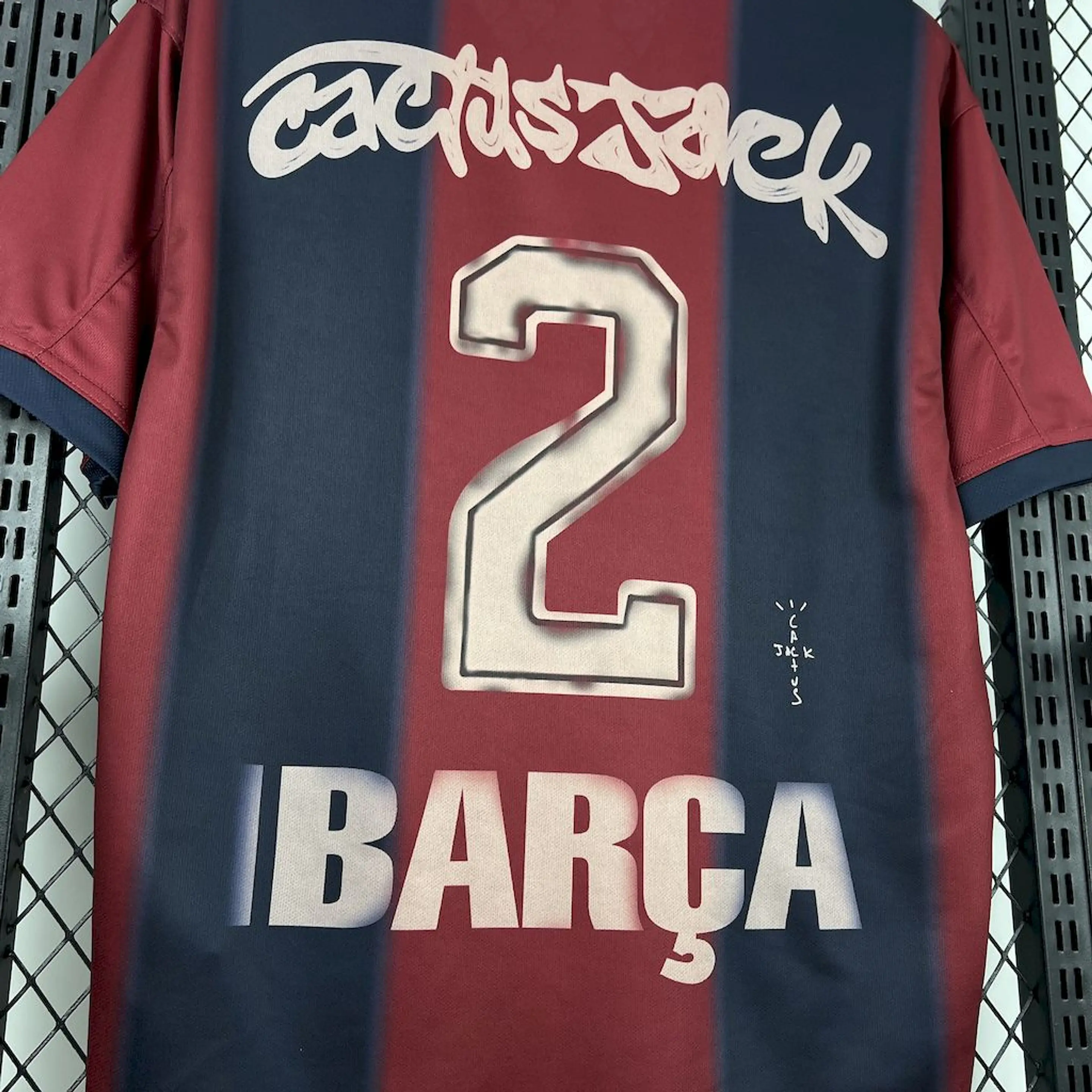 Barcelona retro Skeleton 2000-01 3