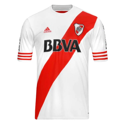 Kit retro de River Plate 2015-16