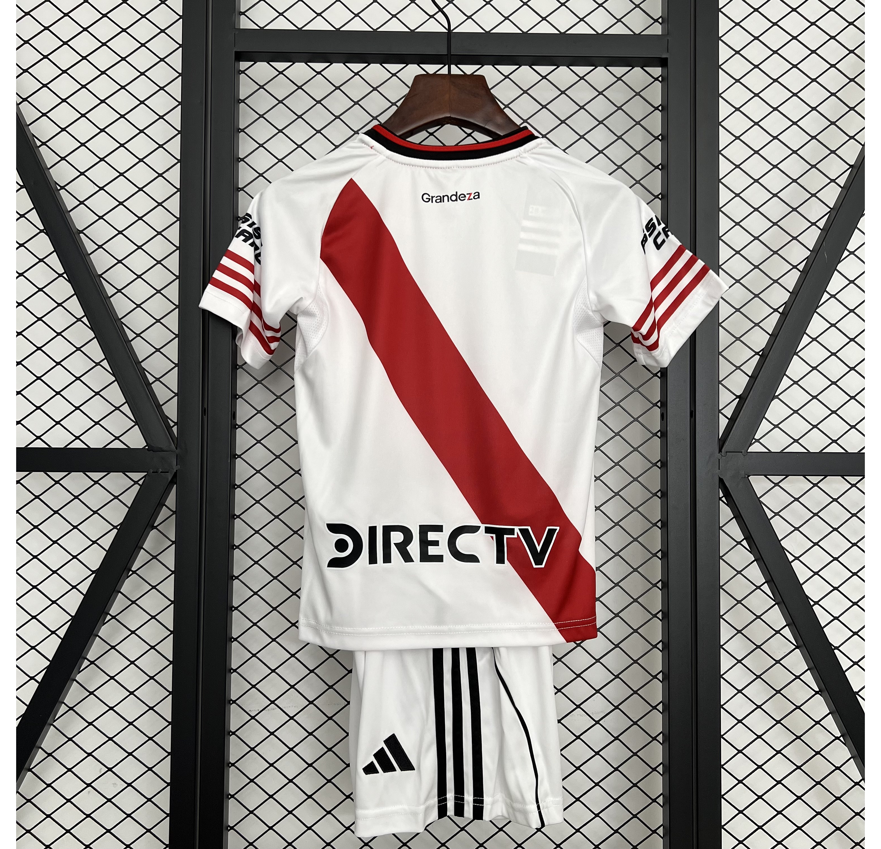 River Plate Kit Criança 2025-26 3