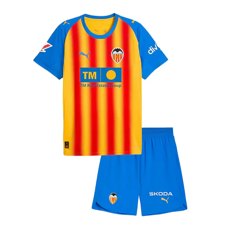 Equipación infantil del Valencia 2025-26