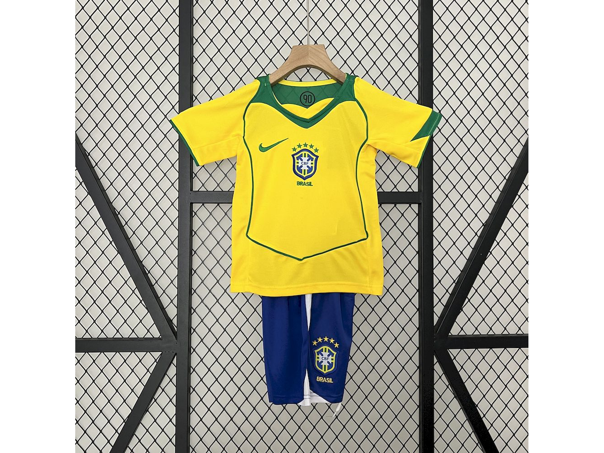 Brasil Kit Criança retro 2004 2