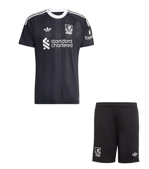 Liverpool. Equipación infantil 2025-26