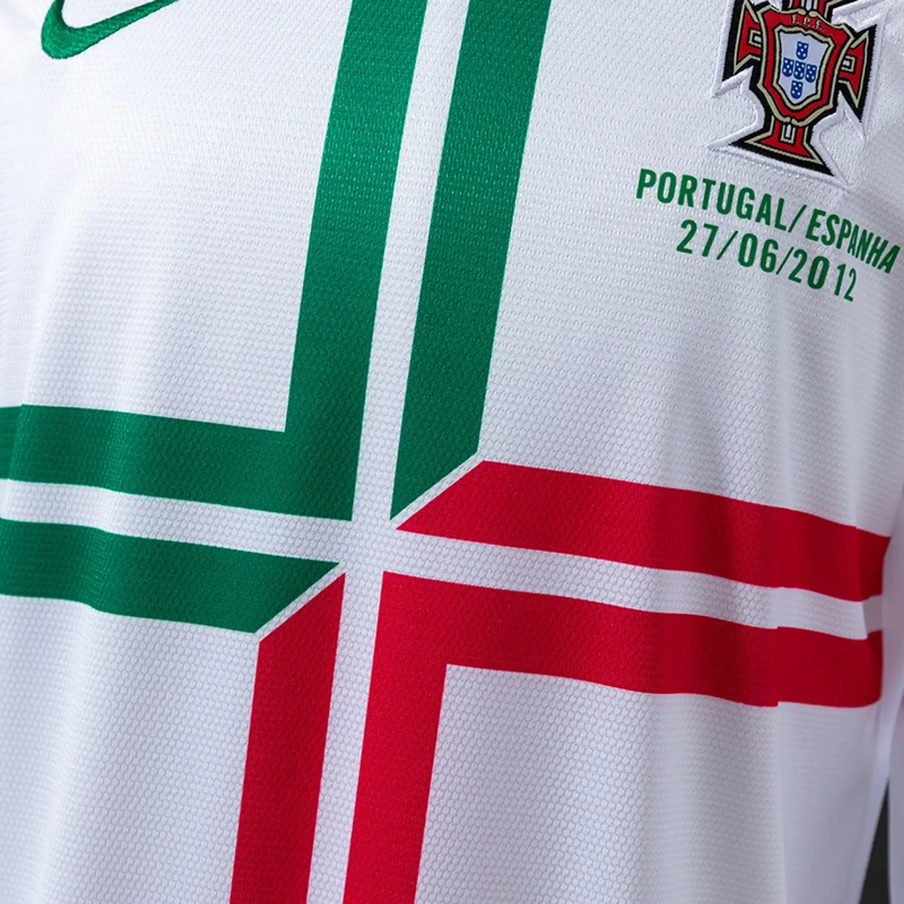 Portugal away retro manga cumprida 2012 3