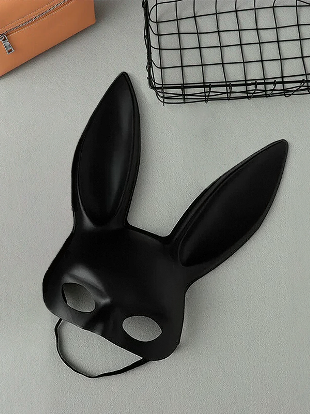 Antifaz Conejita Negra Mate 6