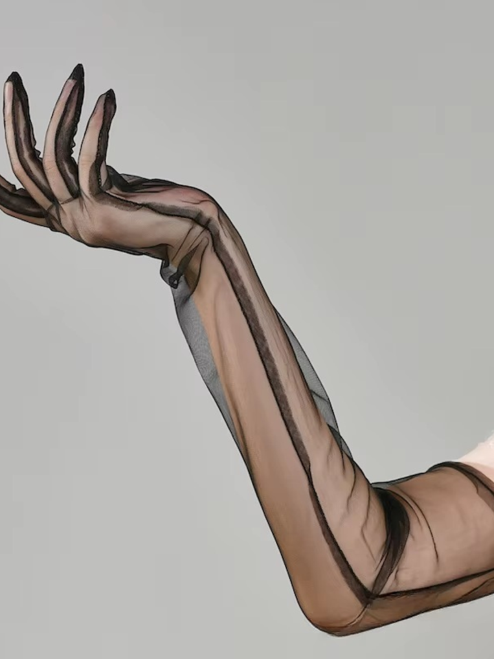 MILA GUANTES LARGOS DE TULL ROJO Y NEGRO 5