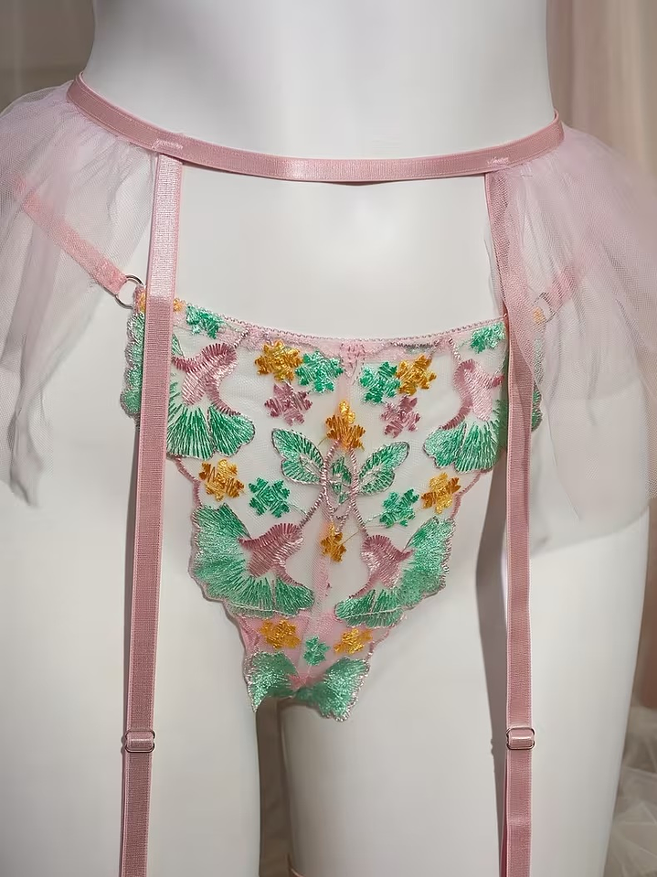 LUCERO Conjunto de Encaje Floral pastel con portaliga 3