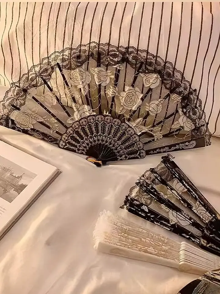  ABANICO ENCAJE FLORAL - BRISA 2