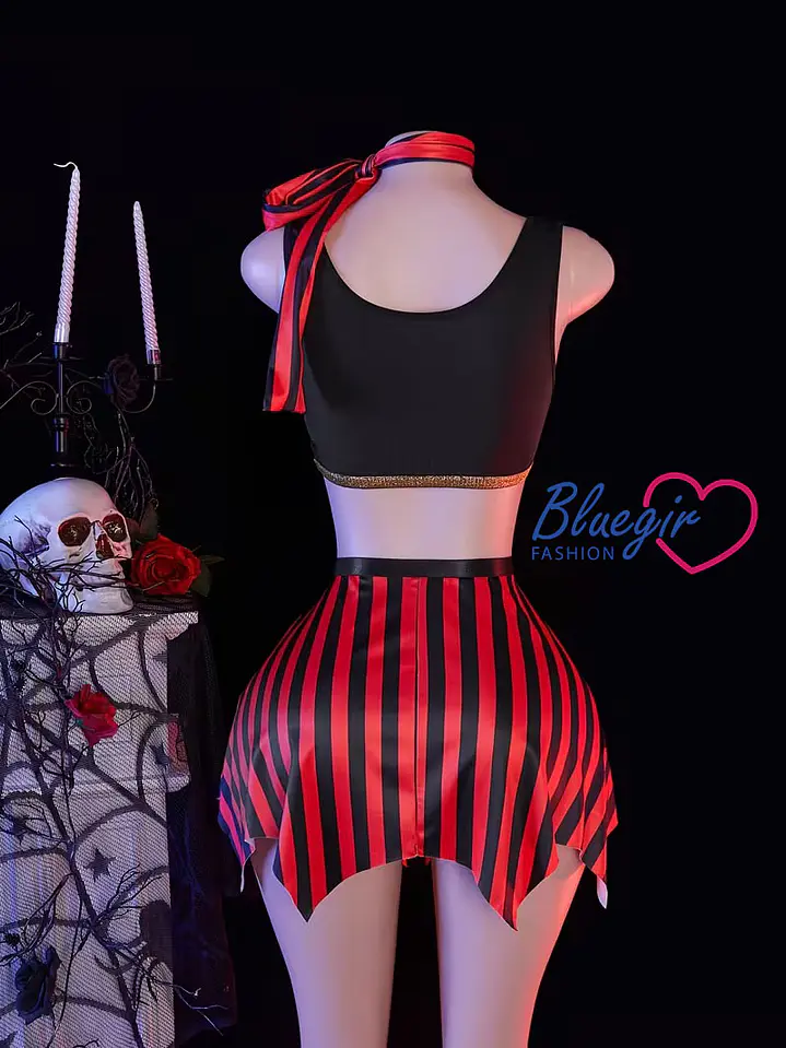 ⚔️ Capitana Pirata Sexy con un Estilo Audaz e Irresistible zafina 2