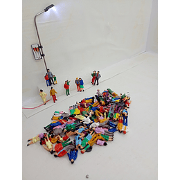 75 figuras paradas escala H0