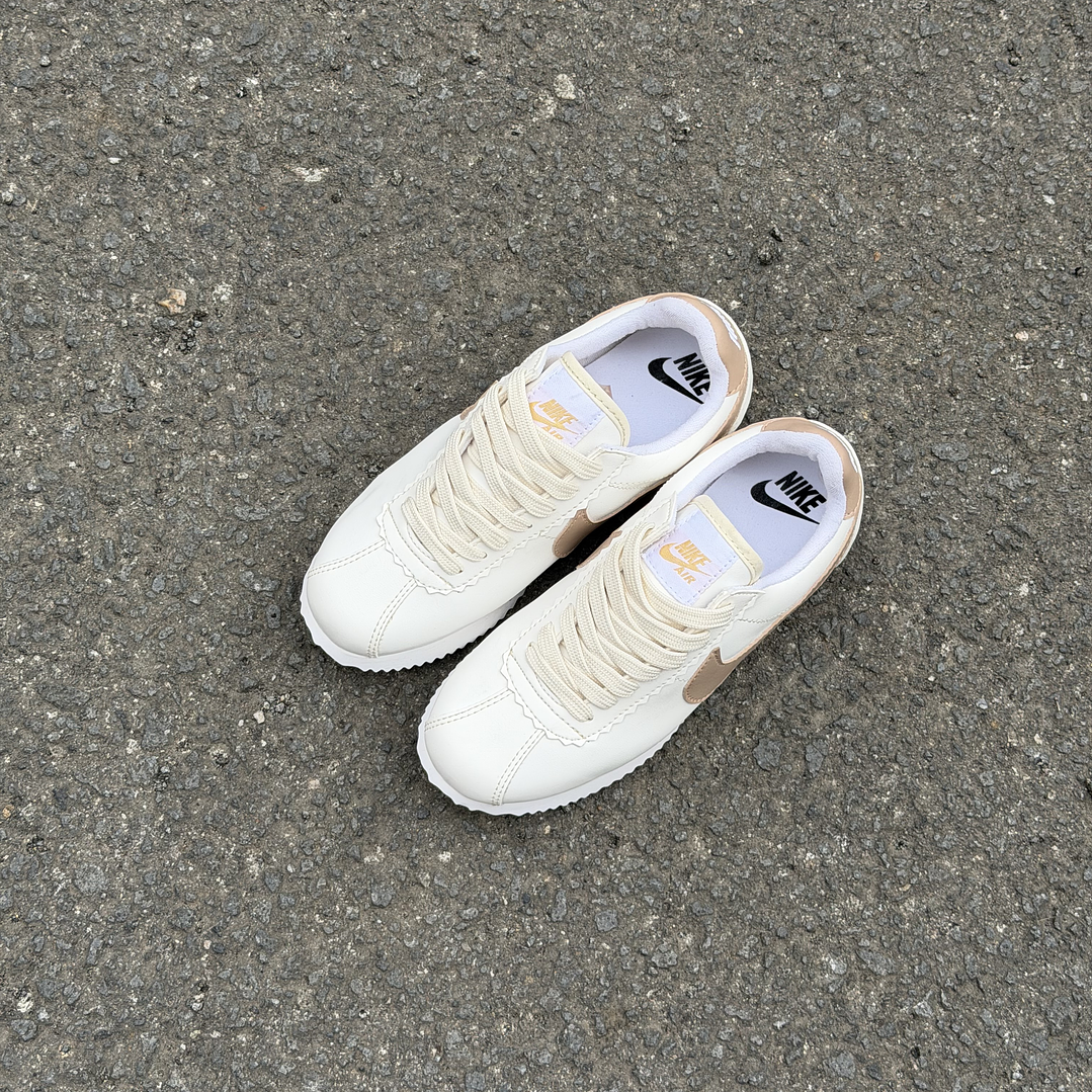 Nike borrador rosa 3