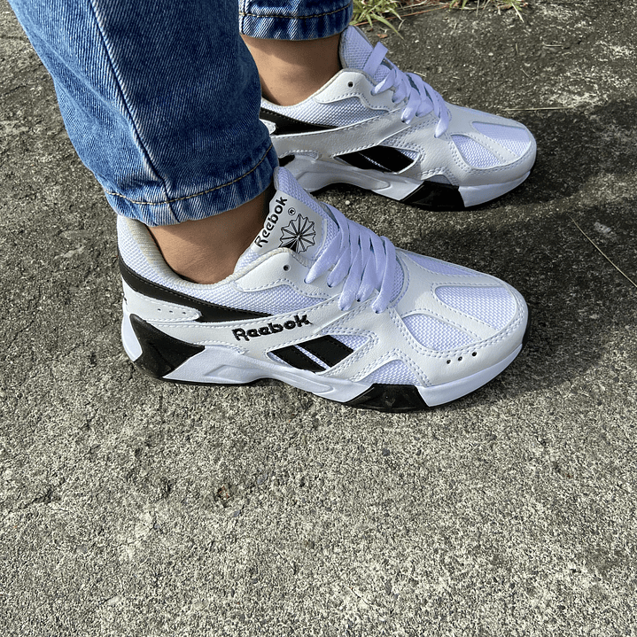 Reebok blanco y negro 1