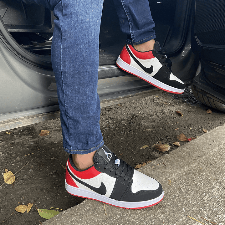 Jordan corto rojo y negro  1