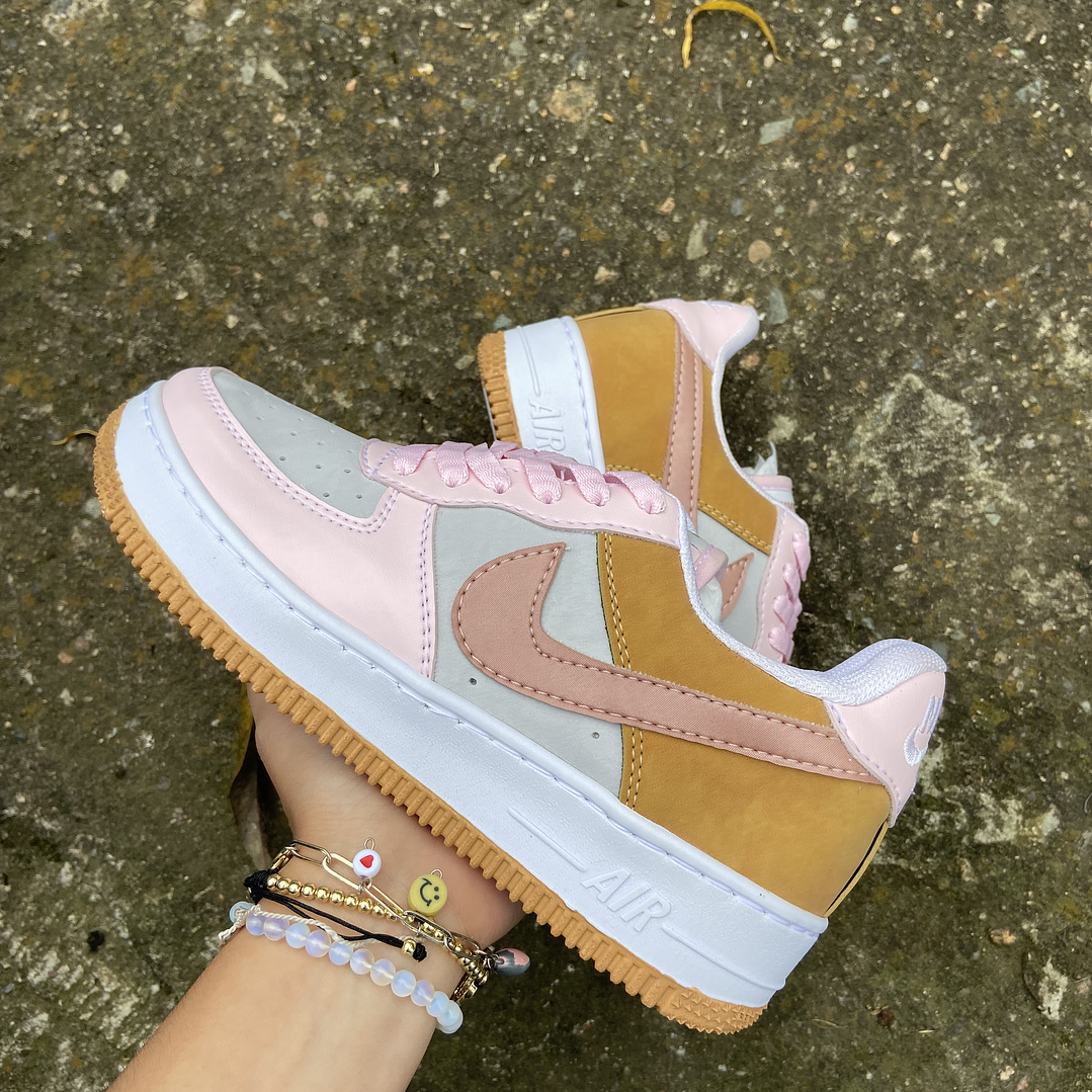 af1 mostaza y rosa 1