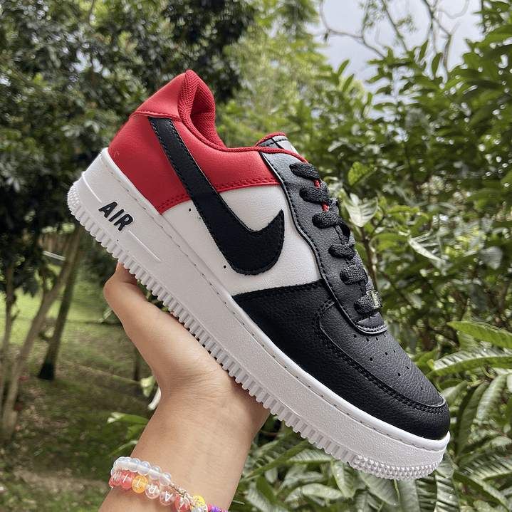 af1 negro y rojo  1