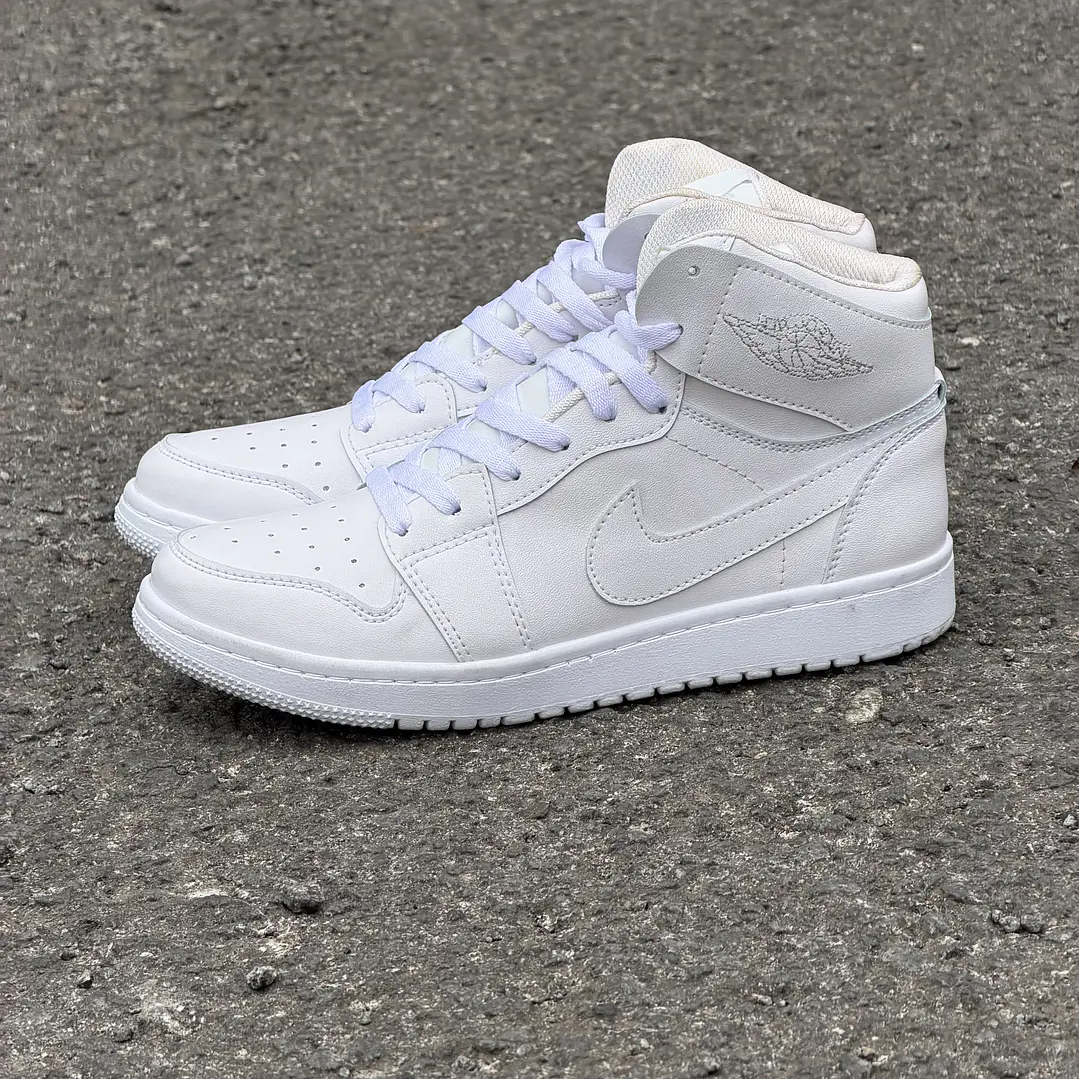 Jordan bota blanco 1