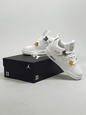 NK JORDAN RETRO 4 BEIGE/DORADO