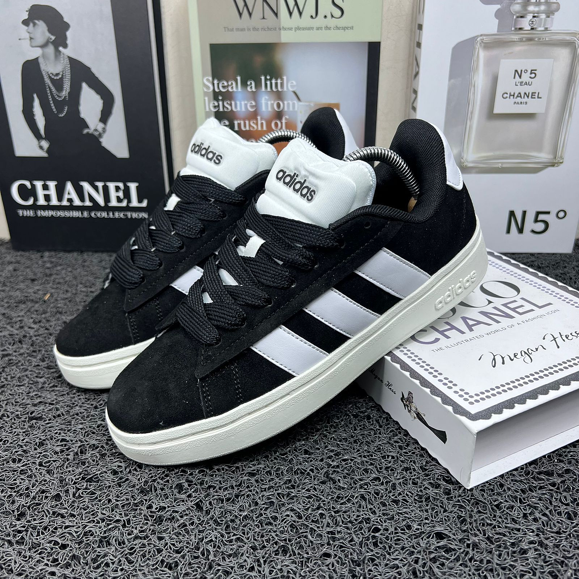 AD ULTRACOURT Ref: 5093 1