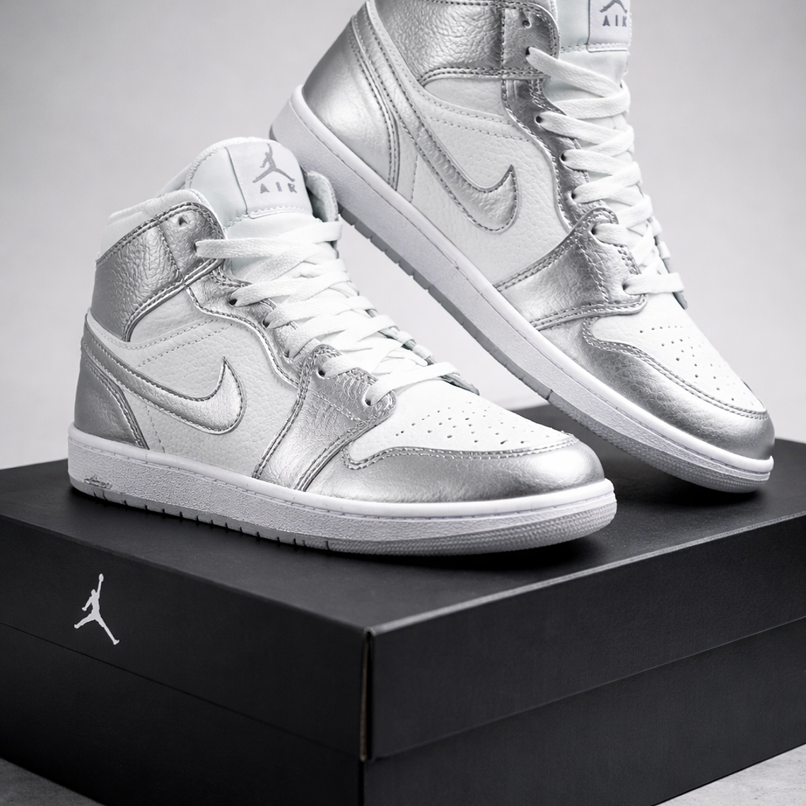 NK JORDAN RETRO 1 BLANCO/PLATEADO 2