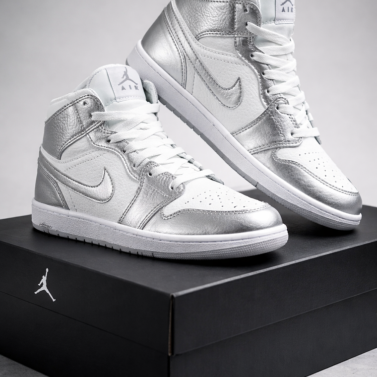  NK JORDAN RETRO 1 BLANCO/PLATEADO 2