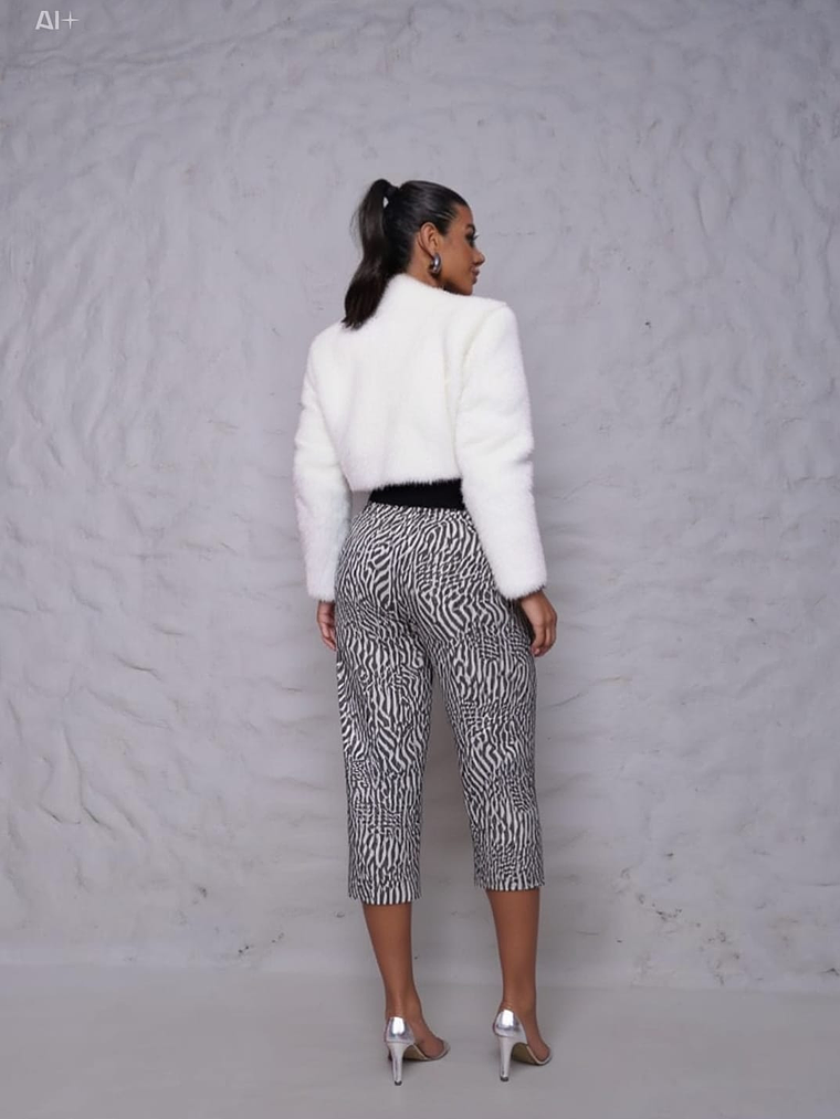 ABRIGO DE PIEL BLANCO 2