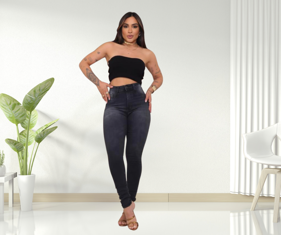 Jeans con faja Preto focalizado