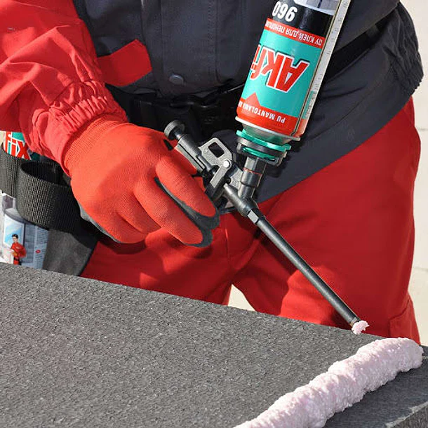 MORTERO POLIURETANO 60 SEGUNDOS 967P AKFIX 750ML PARA PEGADO EPS 2