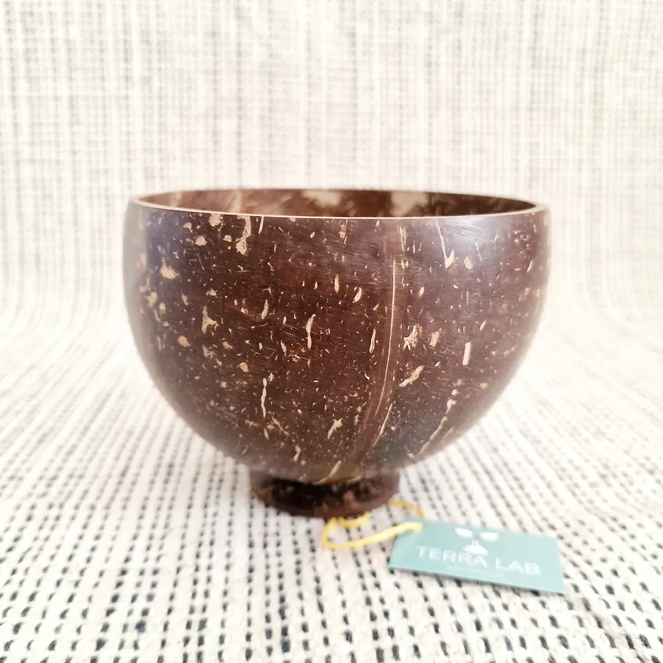 Taça de Coco com Pé – Natural e Sustentável do Sri Lanka 1