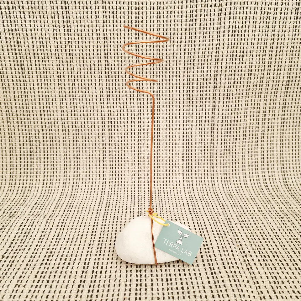Stone and Copper Air Plant Stand – Natural and Minimalist Elegance 3