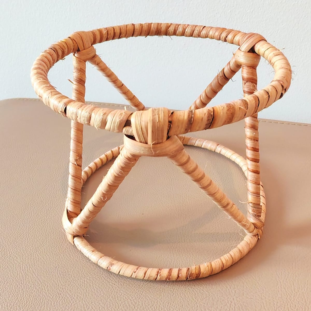 Suporte artesanal feito à mão no Laos 2