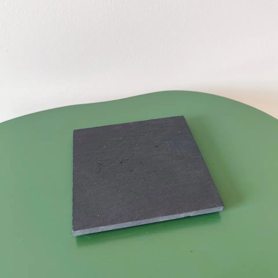 Base de Xisto para Kokedamas – Suporte Natural e Sofisticado 2