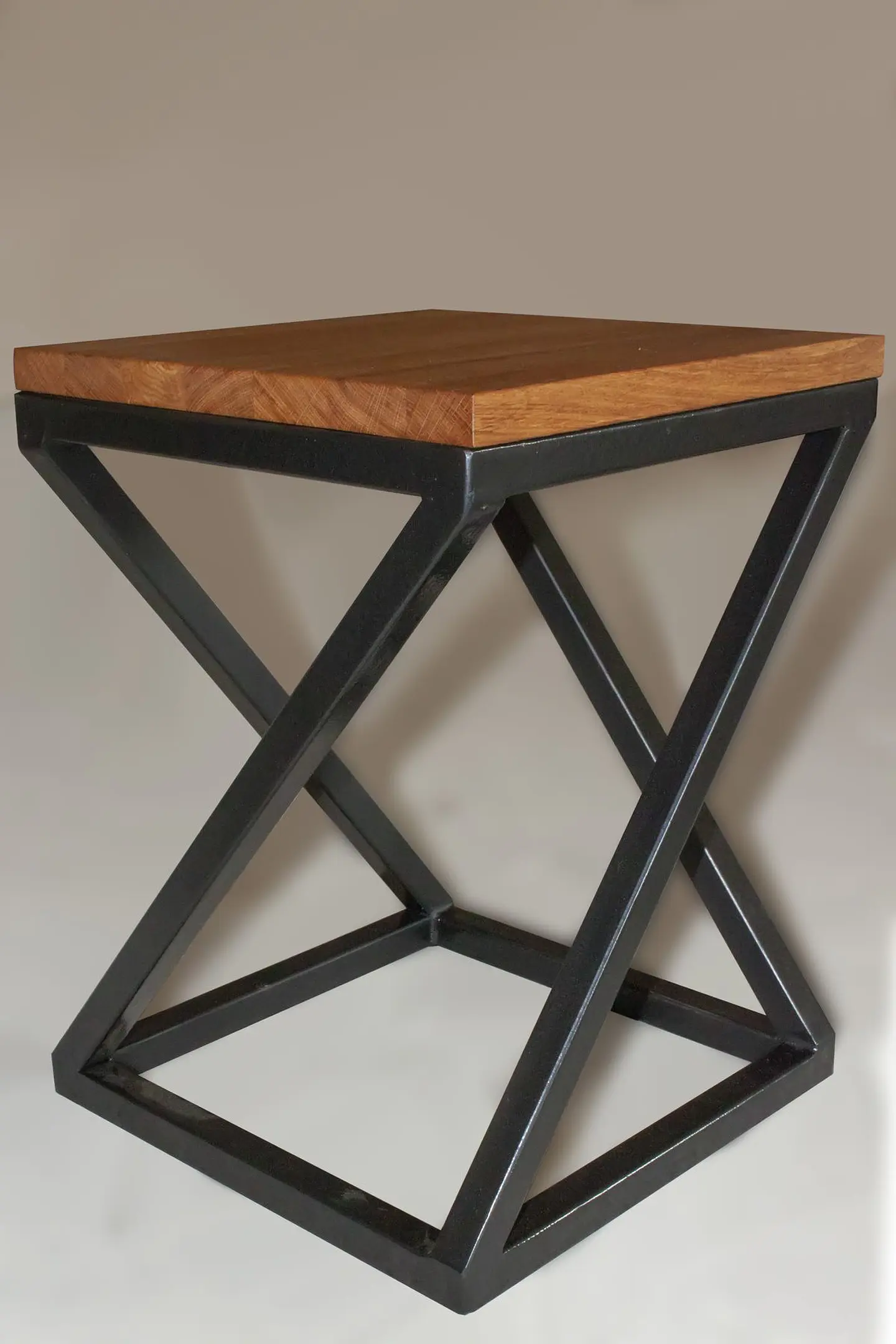Mesa Lateral industrial Crixus 3