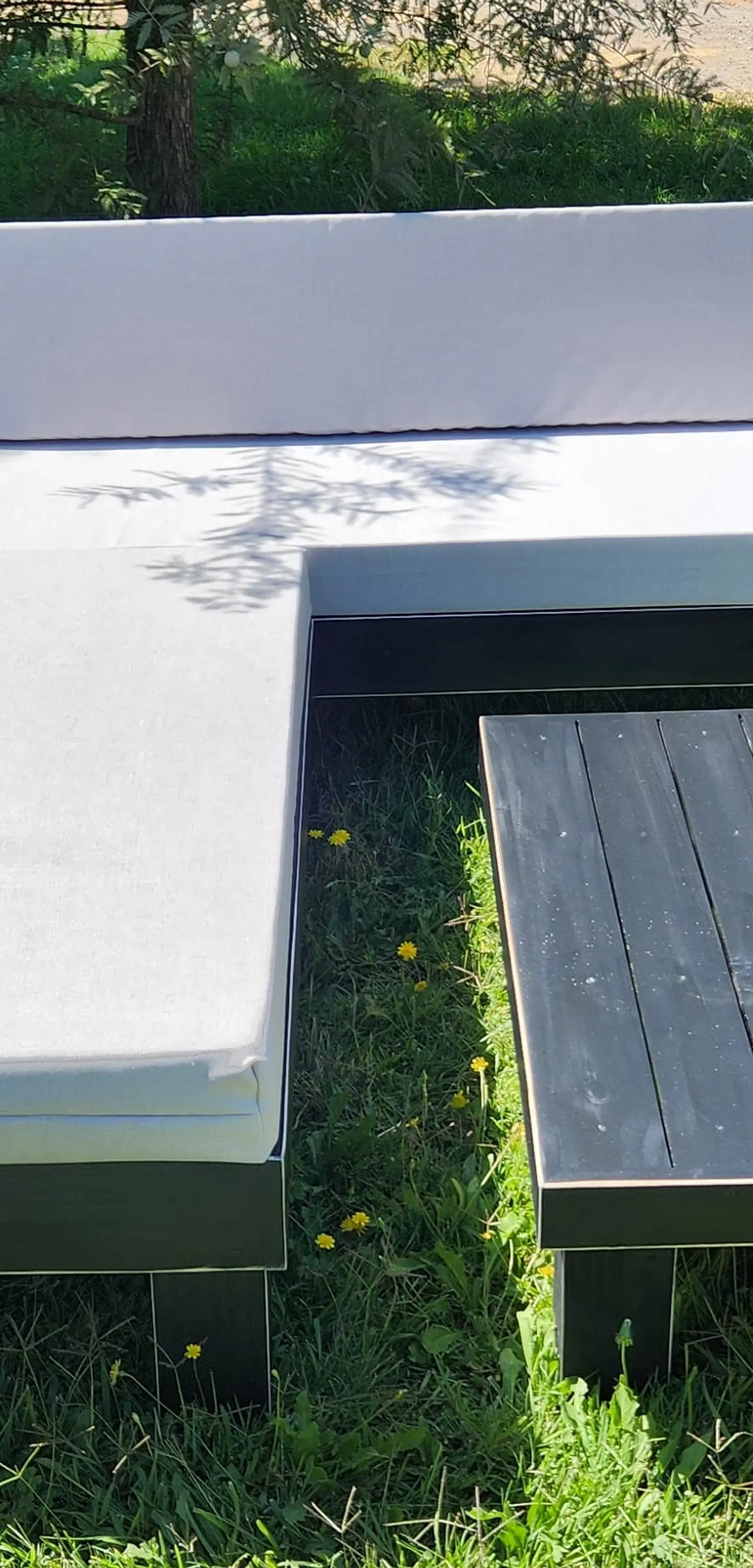 Terraza Balcón en L - Madera Negra con bordes gastados 6
