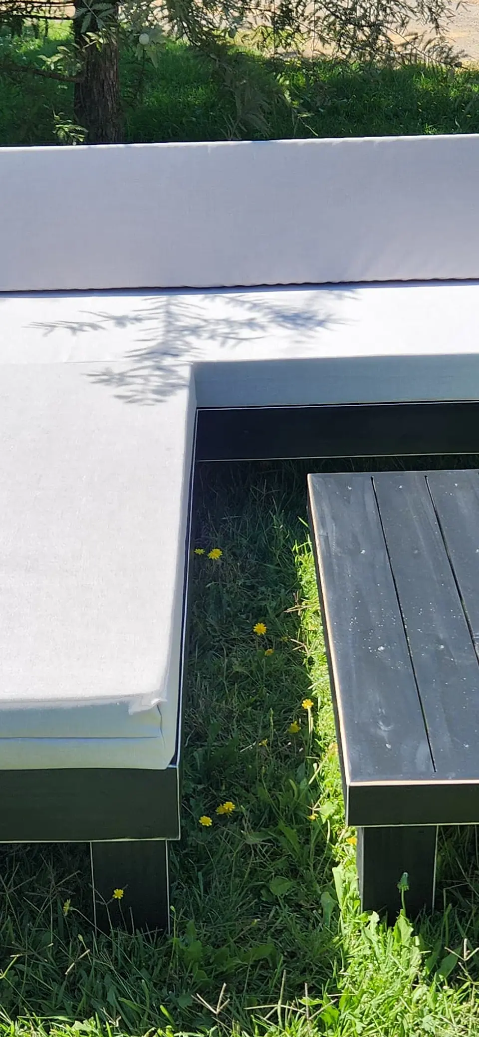 Terraza Balcón en L - Madera Negra con bordes gastados 6