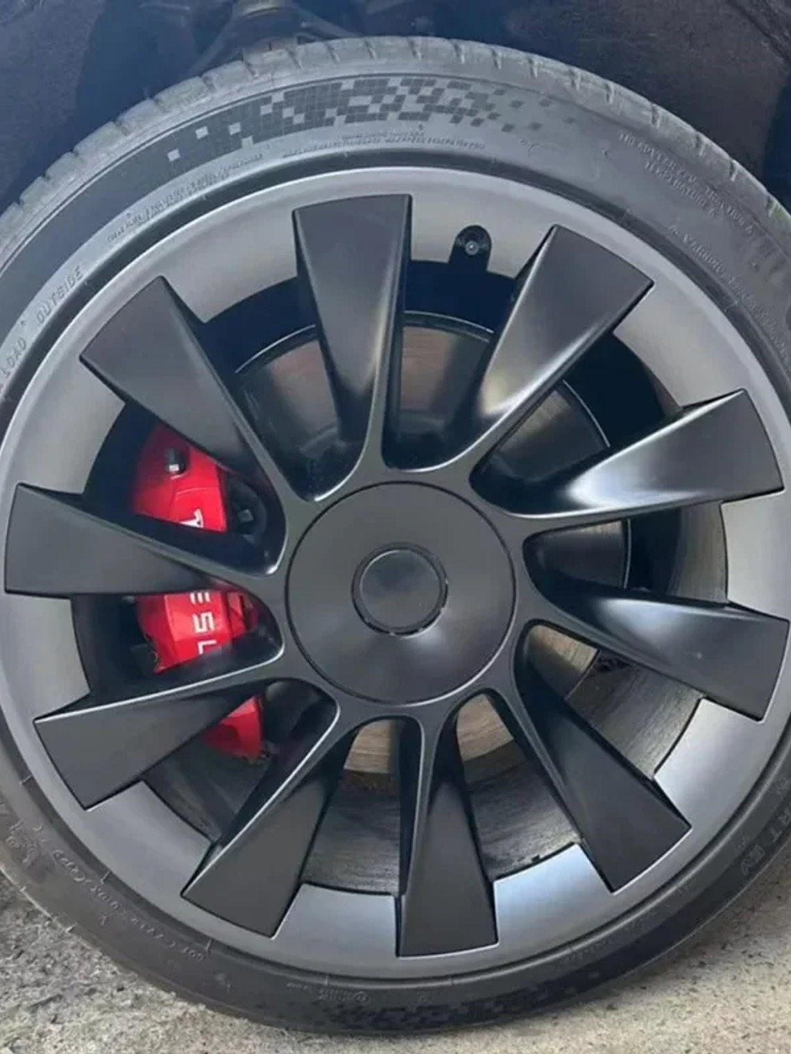 Tesla Model Y 20 Inch Rim Wheel Hub Protection Patch Protectors 1