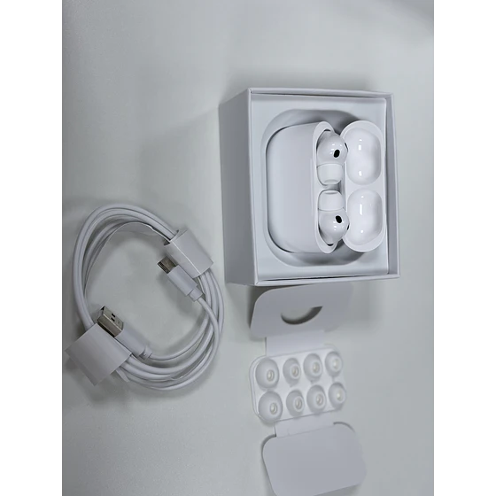 Audífonos inalámbricos tipo AirPods pro3 - Image 1