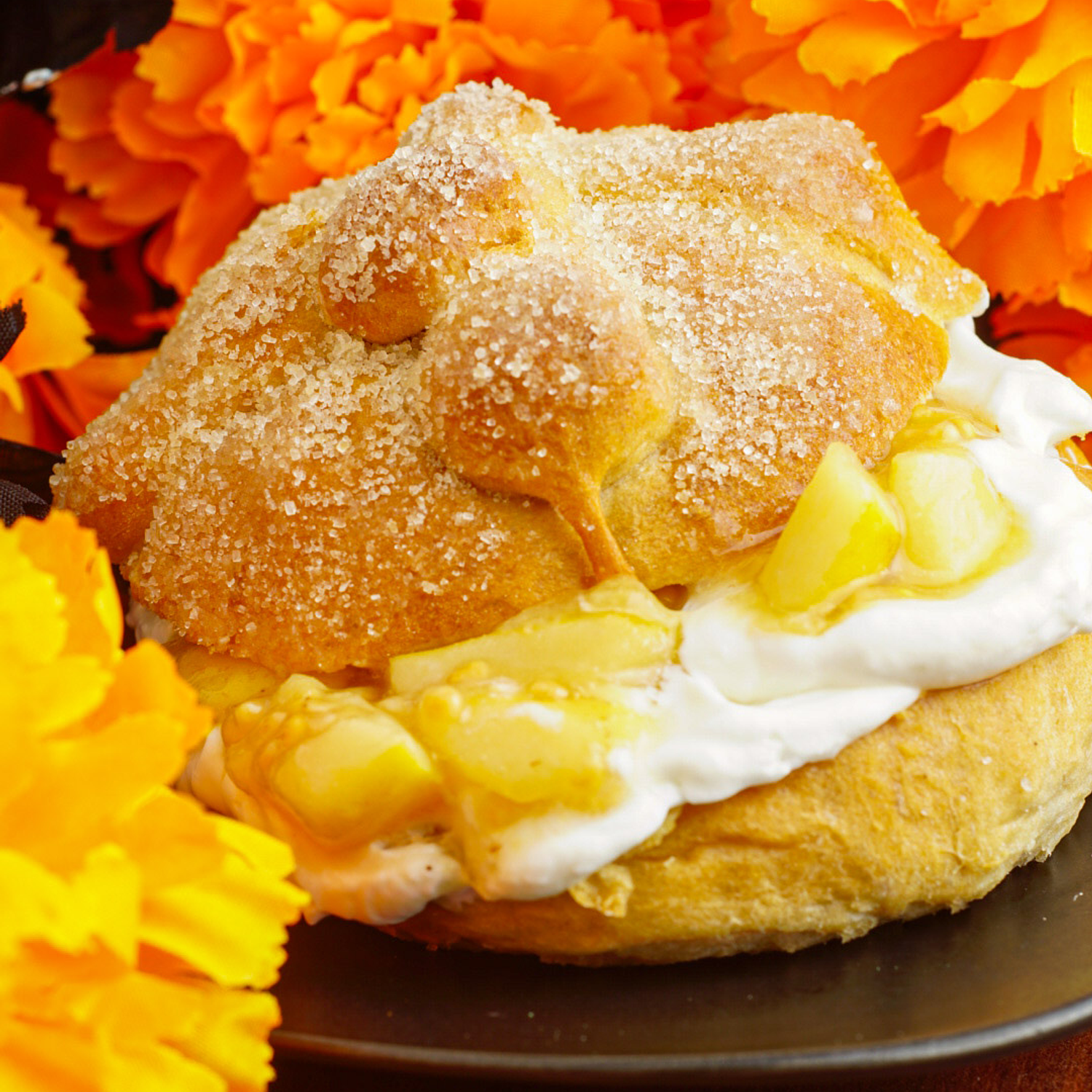 PAN DE MUERTO RELLENO 2