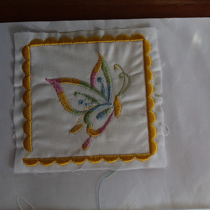 M051 hilo de bordar matizado texsur arcoiris 1000 mts. 9