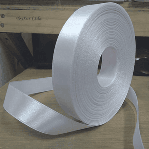 Cinta de raso 20 mm x 46 mts.  blanca