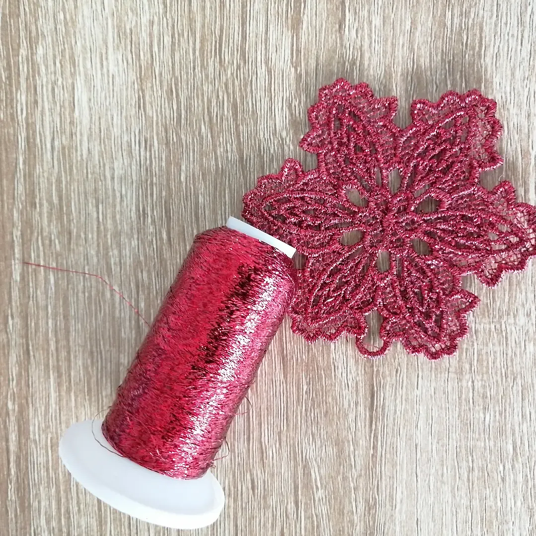 Fmx3146 hilo de bordar glitter rojo texsur 1000 mts. 3