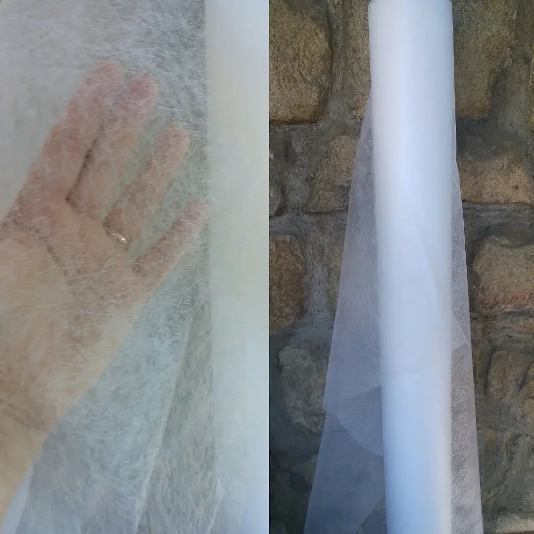 Rollo entretela termoadhesiva doble faz 150 cms. x 100 mts. 1