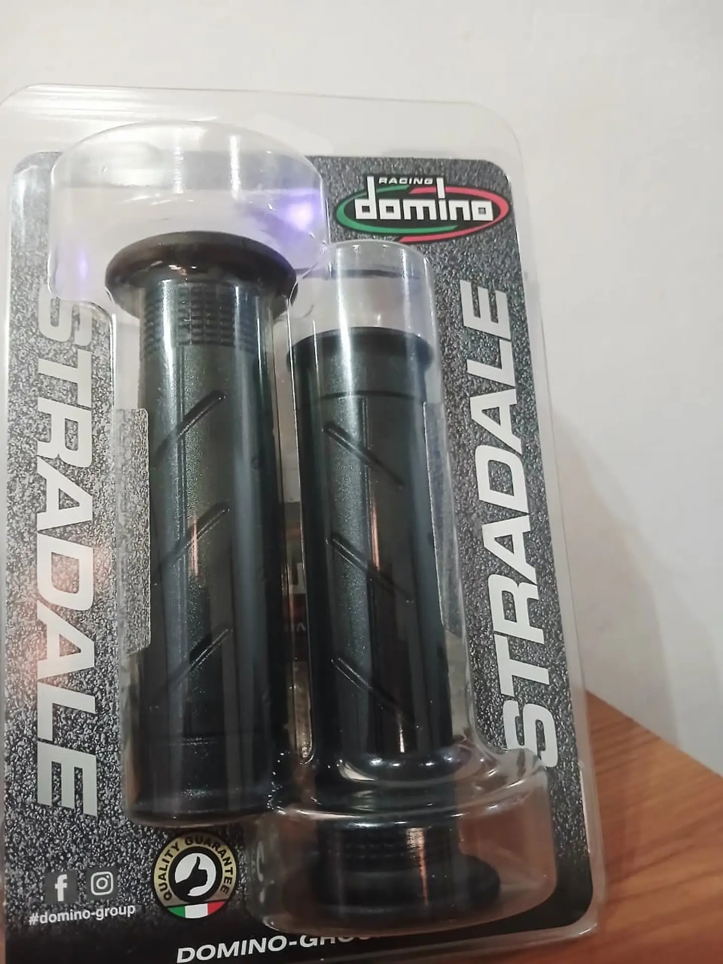 Punhos Domino Black Road, extremidade aberta, 120mm de comprimento (1 par) 2