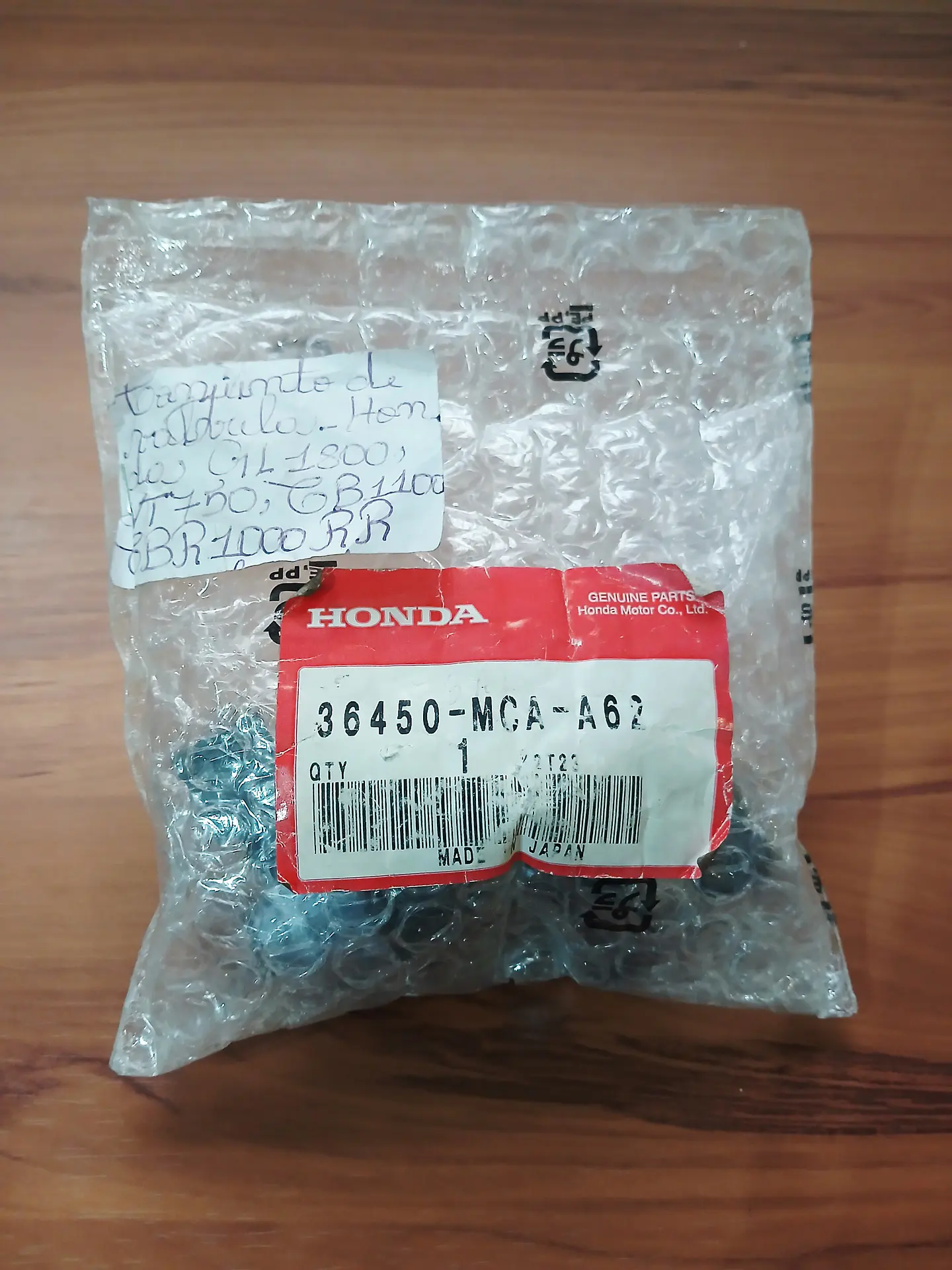 Válvula de Controle de Injeção de Ar Externa Original Honda (Valve Assy., Ex. Air Injection), identificada pelo código de peça original 36450-MCA-A62 1