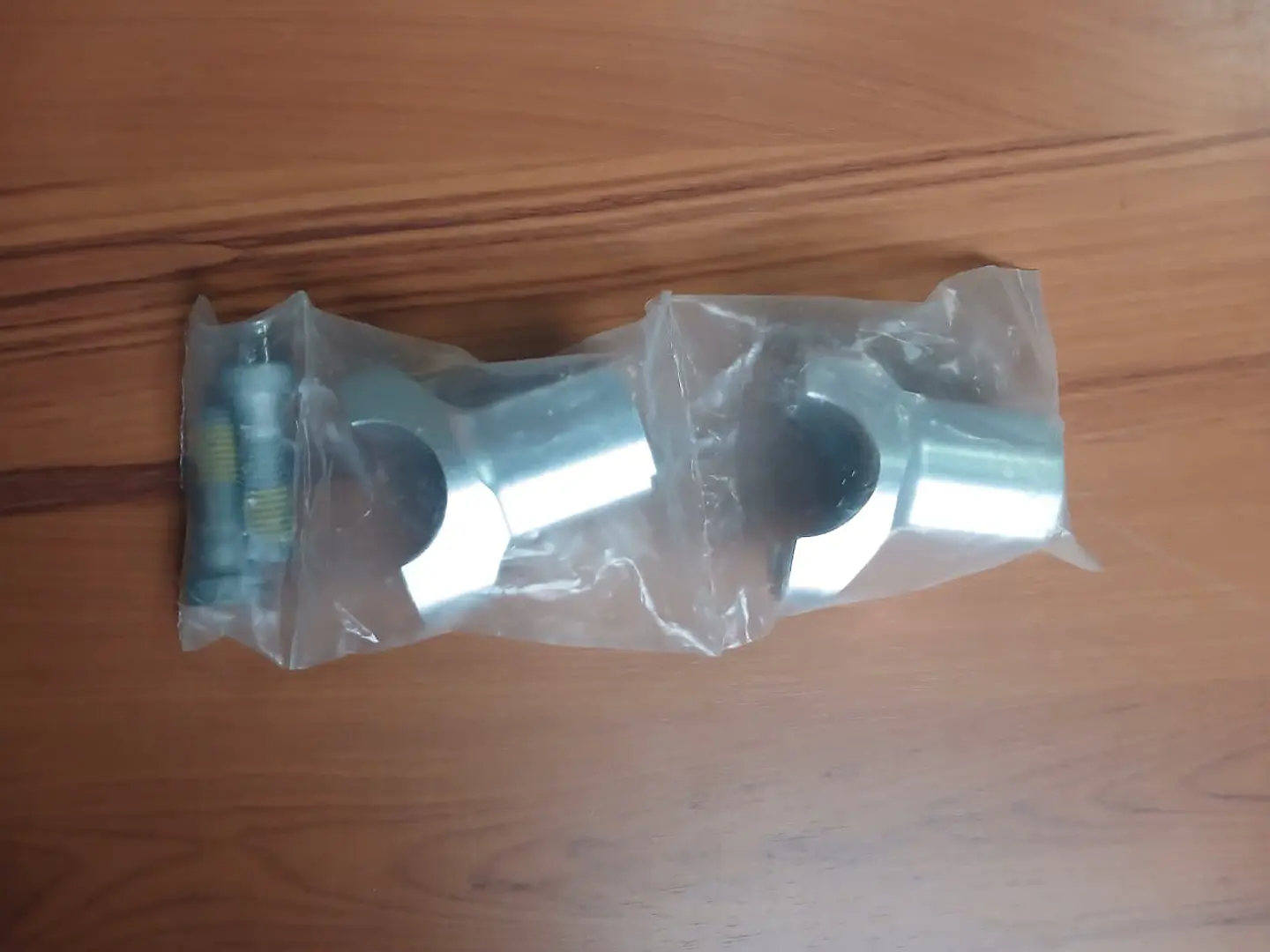MESAS - TORRE - AUMENTO GUIADOR - ADAPTADOR FATBAR COMPATIVEL COM GUIADORES 28MM 1