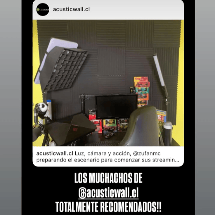 Estudio de grabación con espumas acústicas AcusticWall instaladas, cliente recomienda totalmente el producto