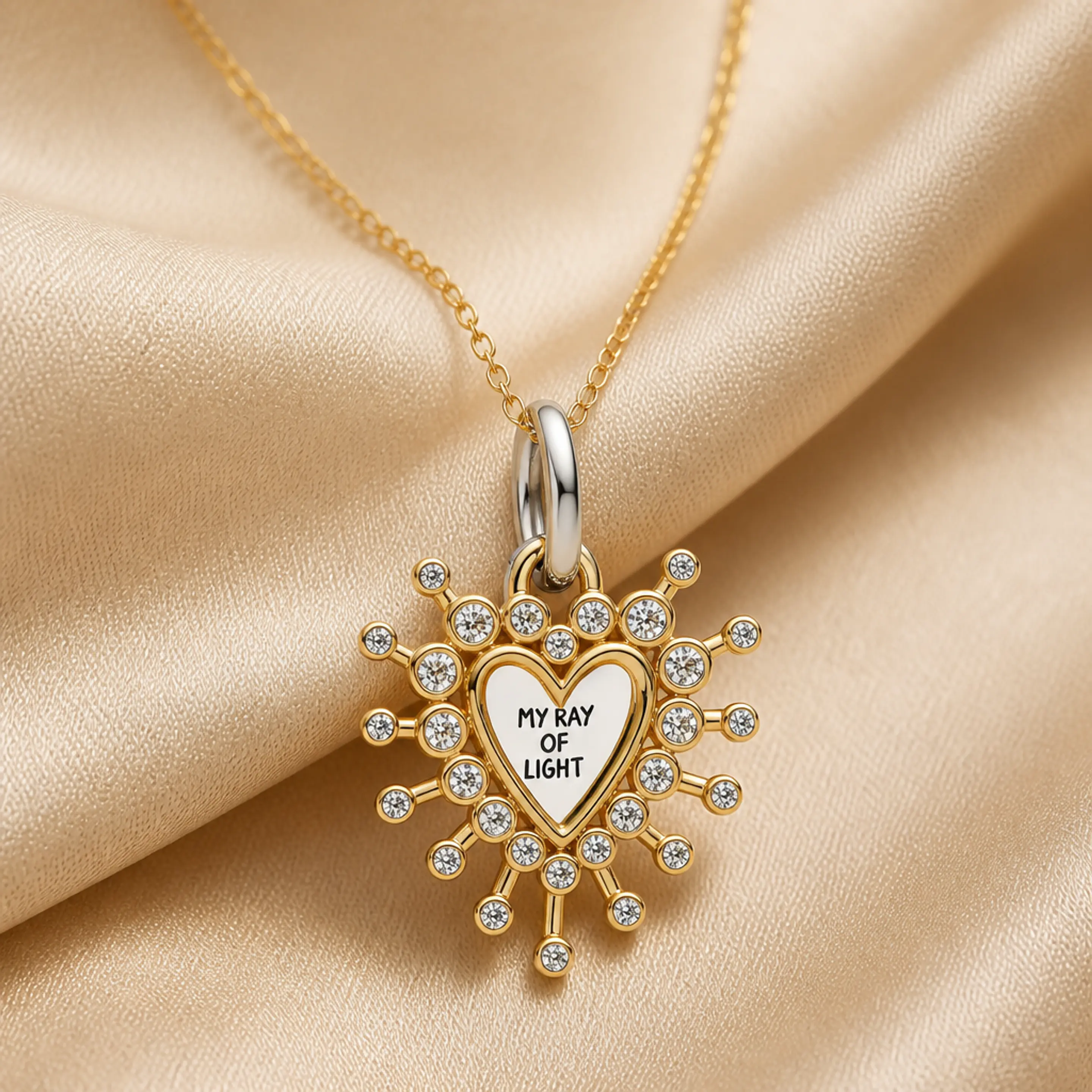 Charm Corazón Light Dorado 1