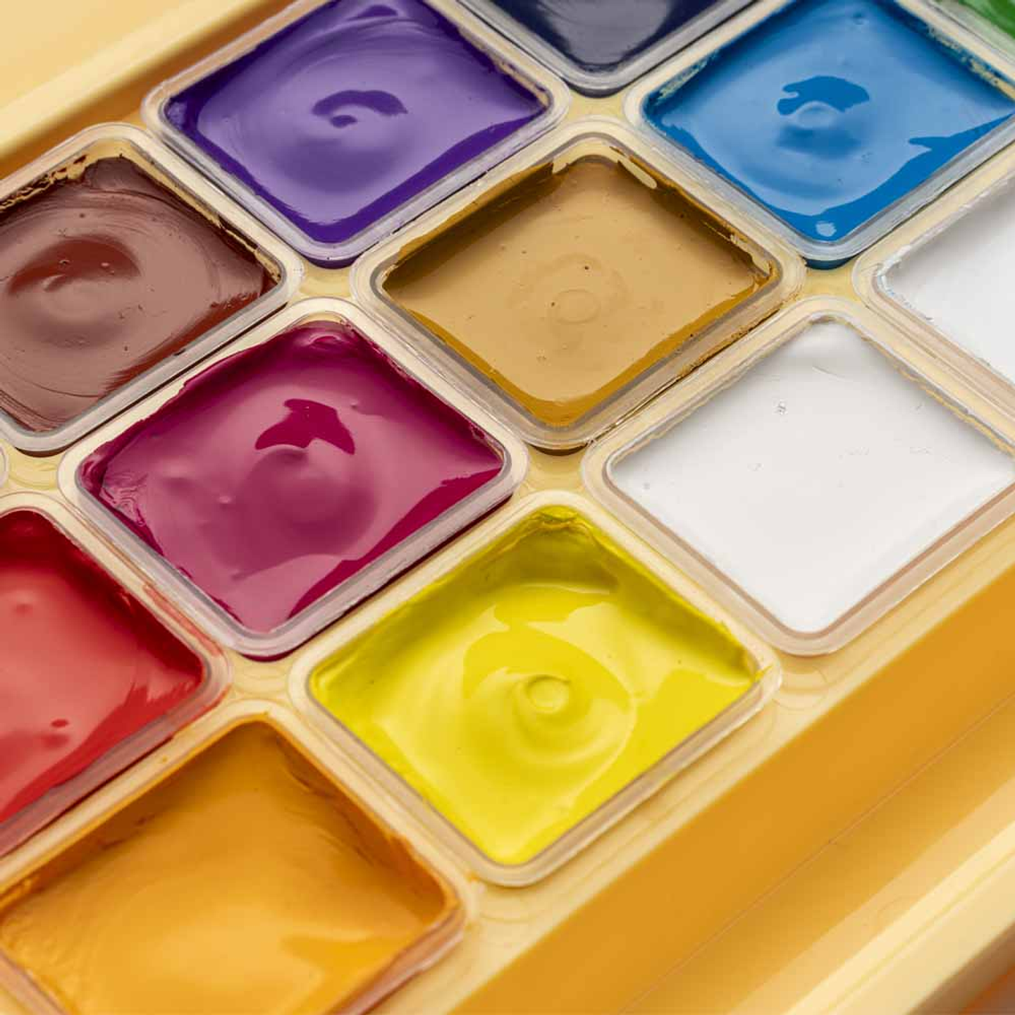 HIMI SET GOUACHE 18 COLORES / 30GR + PINCELES (ESTUCHE AMARILLO) 3