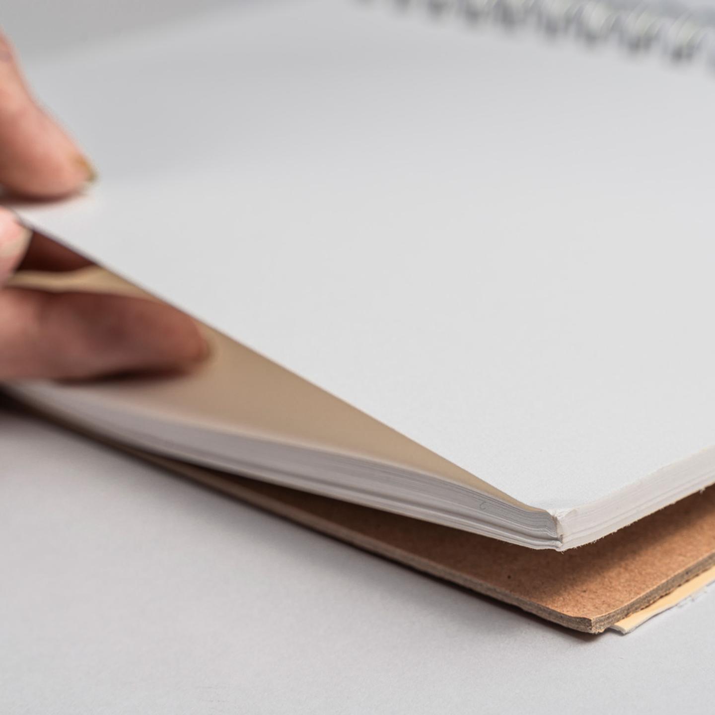 HIMI BLOCK GOUACHE DE 50 PÁGINAS 160 GRS 17.8CM * 25.4CM  6