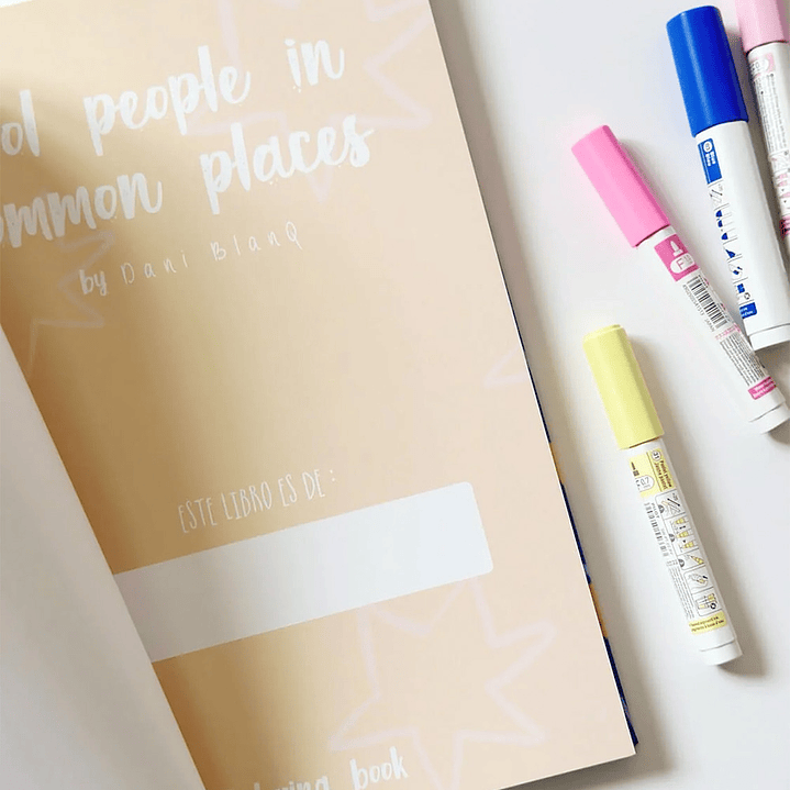 LIBRO COOL PEOPLE IN COMMON PLACES 5